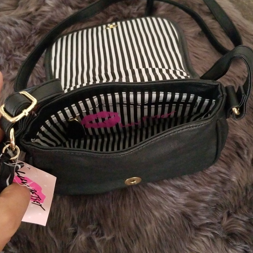 Luv Betsey by Betsey Johnson Saddle Bag💖 - Picture 3 of 15